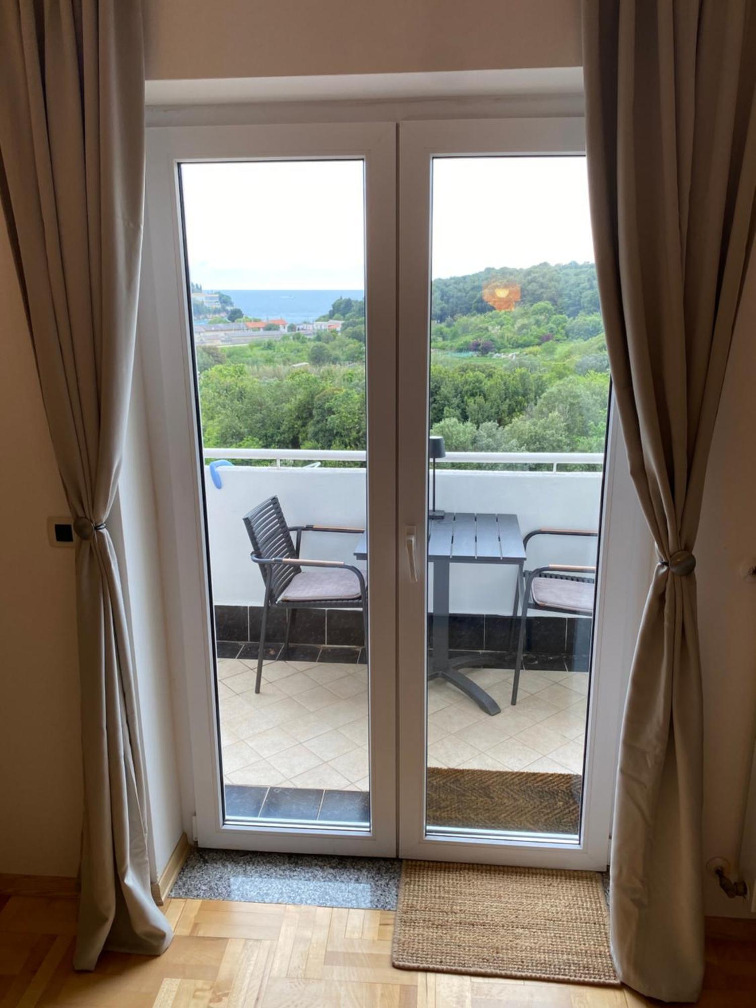 Vista Mare Apartment Pula Exterior photo